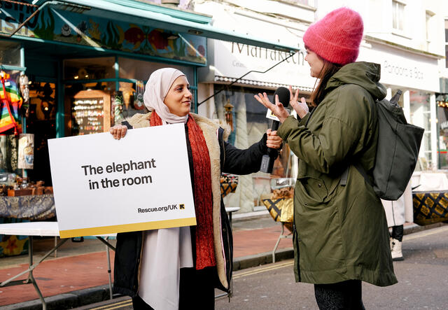 Rabab, who joined the IRC’s leadership course, quizzed the British public on British Idioms, raising awareness of how difficult it is to learn the English language.