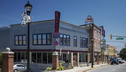 An image of Franklin's restaurant from the outside.