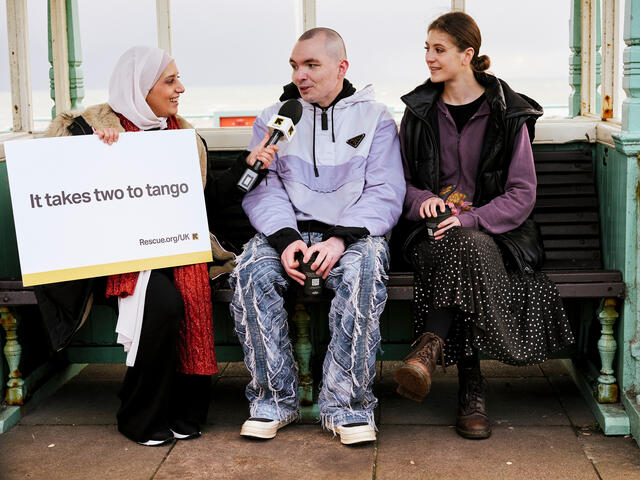 Rabab who joined the IRC’s leadership course, quizzed the British public on British Idioms, raising awareness of how difficult it is to learn the English language.