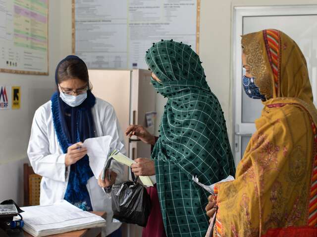 District Khairpur, Pakistan. Activities at the Maternal, Newborn and Child Health Centre (MNCH) where IRC and its implementing partners provide medical services to marginalized communities in Sindh.