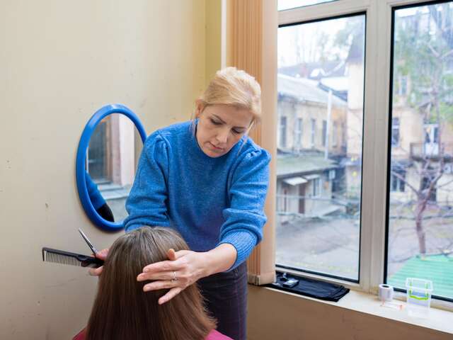Before the Russian war in Ukraine escalated, Anna, 43, was a successful entrepreneur who owned a beauty salon in Nova Kakhovka. Her salon served as a hub for women from various parts of the country to not only get haircuts and beauty services, but also access social support.