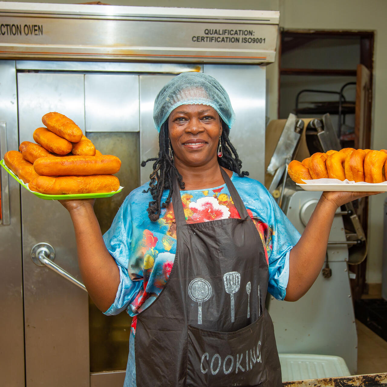 Harriet Tusuubira, a Ugandan national, trains as a baker with support from the IRC and IKEA project, Re:Build.