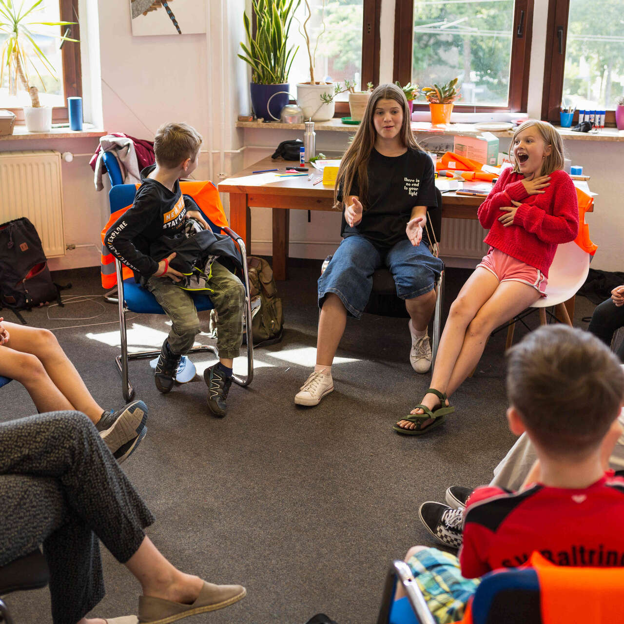 27 July 2022-Germany. Vadym, Yegor, Mariia, Veronika, Marko and Diana, all participants in “Huckepack”, and Ismaila enjoy a group activity. 