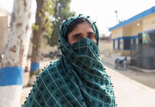 25 year old Raheela, who lives in the Khaipur district of Pakistan and is pregnant with her fourth child, could no longer afford her private doctor since they increased their fees after the floods. 