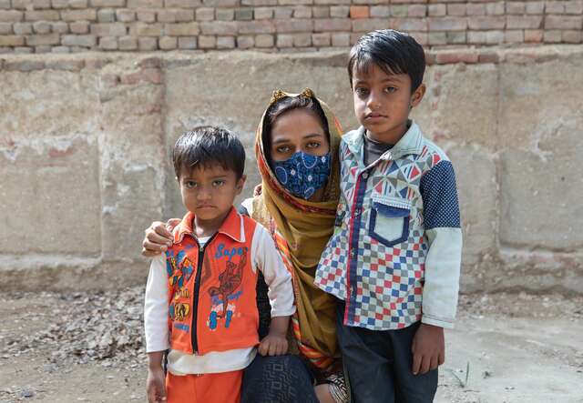 District Khairpur, Pakistan. Activities at the Maternal, Newborn and Child Health Centre (MNCH) where IRC and its implementing partners provide medical services to marginalized communities in Sindh.